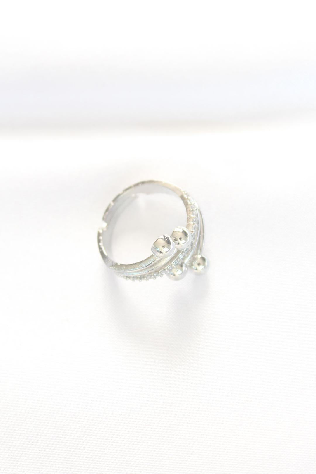 Adjustable Silver Ring with Stunning Zircon Stone - Ball Shaped Model