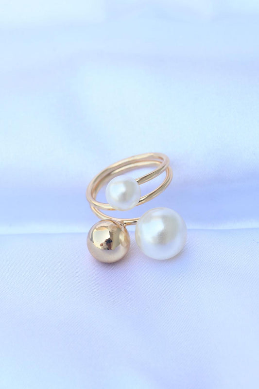 Adjustable Gold Tone Pearl Stone Ring - Elegant and Stylish Accessory