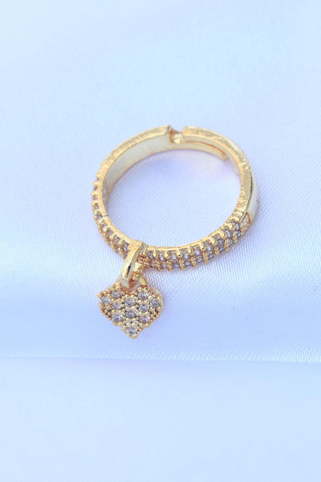 Adjustable Gold Heart Ring with Sparkling Zircon Stones - Dazzling Jewelry for Any Occasion