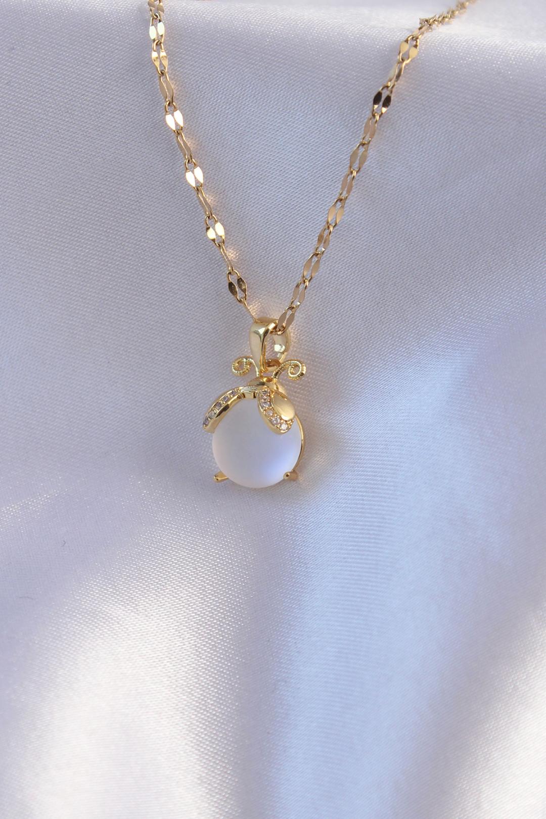 Gold-Plated 316L Stainless Steel Chain Necklace with Zircon Stone and Lustrous Pearl Sphere