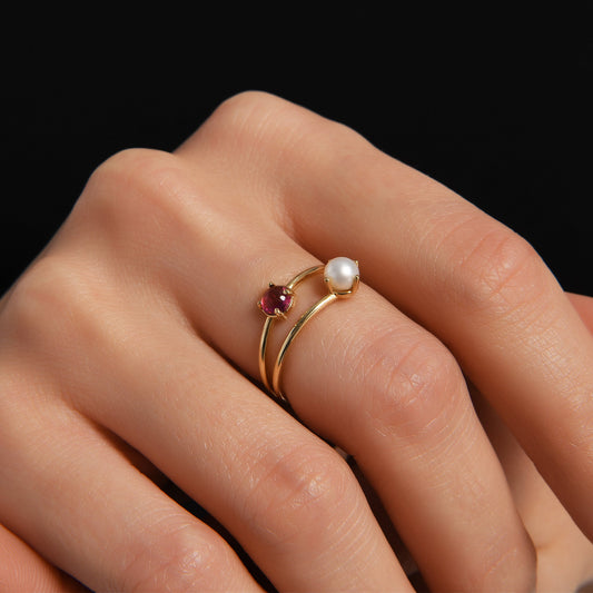 Stunning Gold Ring with Pearl and Tourmaline Gemstones