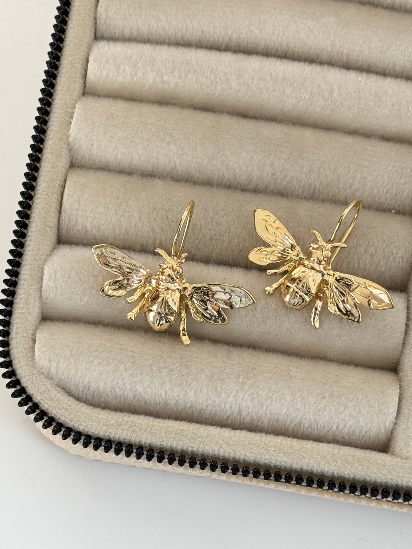 Stunning Gold-Plated ARILI Earrings - Elegant and Stylish Jewelry