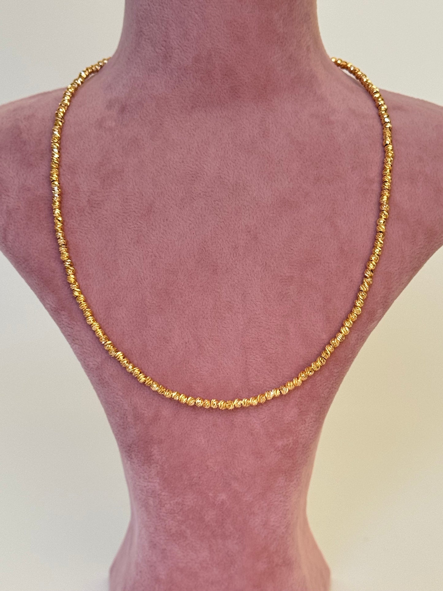 Stunning Dorika Gold-Plated Necklace - Elegant and Timeless Jewelry