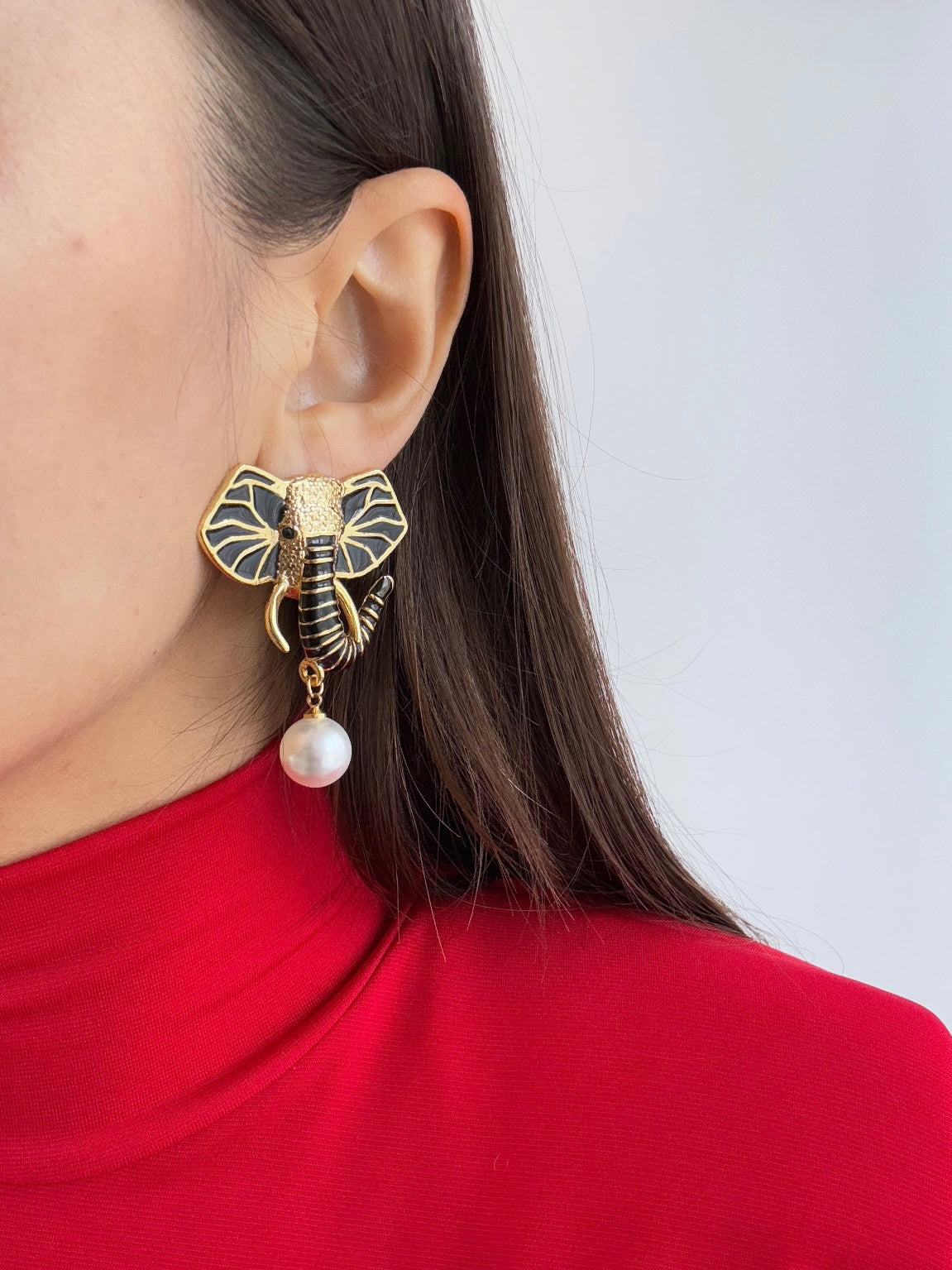 Elephant Detail Gold-Plated Earrings - Unique and Stylish Accessory