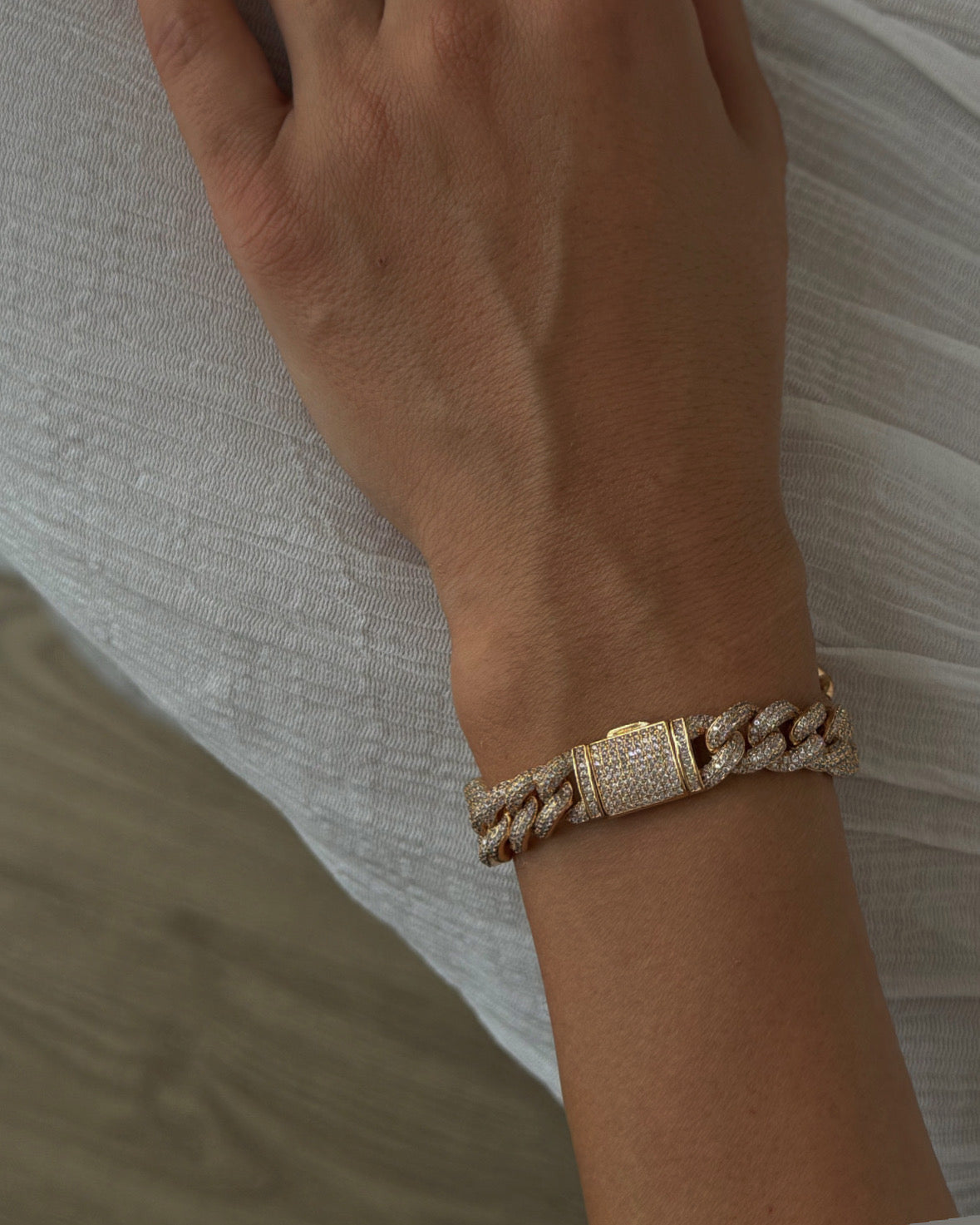 Stunning Cuban Zirconia Stone Gold Bracelet - Elevate Your Style!