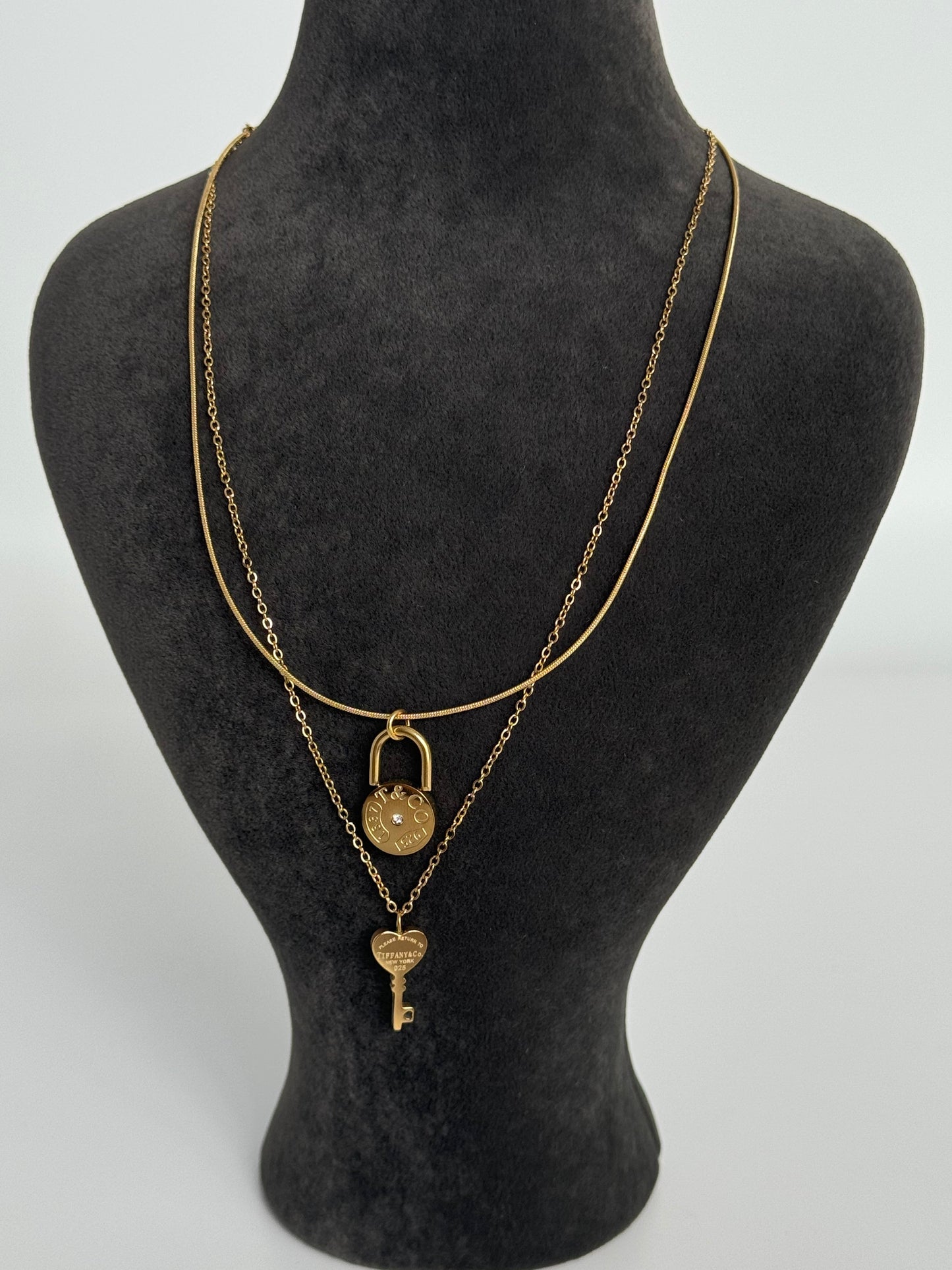 Key-Detailed Gold Steel Necklace for Your Favorite Brand and Model