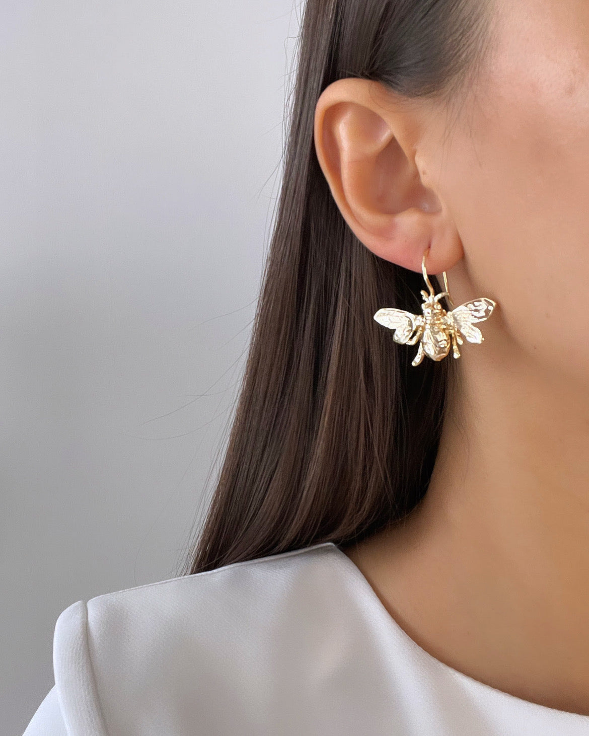 Stunning Gold-Plated ARILI Earrings - Elegant and Stylish Jewelry