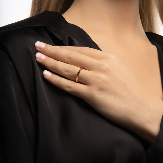 Elegant Gold Disk Ring - Timeless Style for Every Occasion