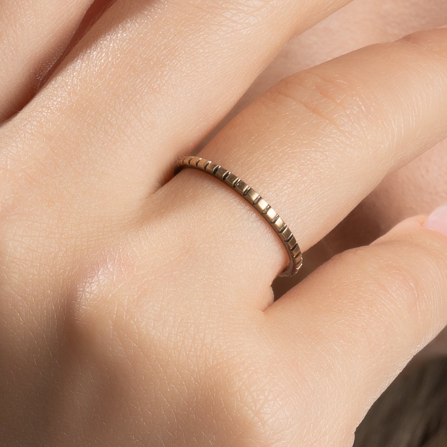 Rhythm Curve Gold Ring - Elegant and Stylish Jewelry for Every Occasion