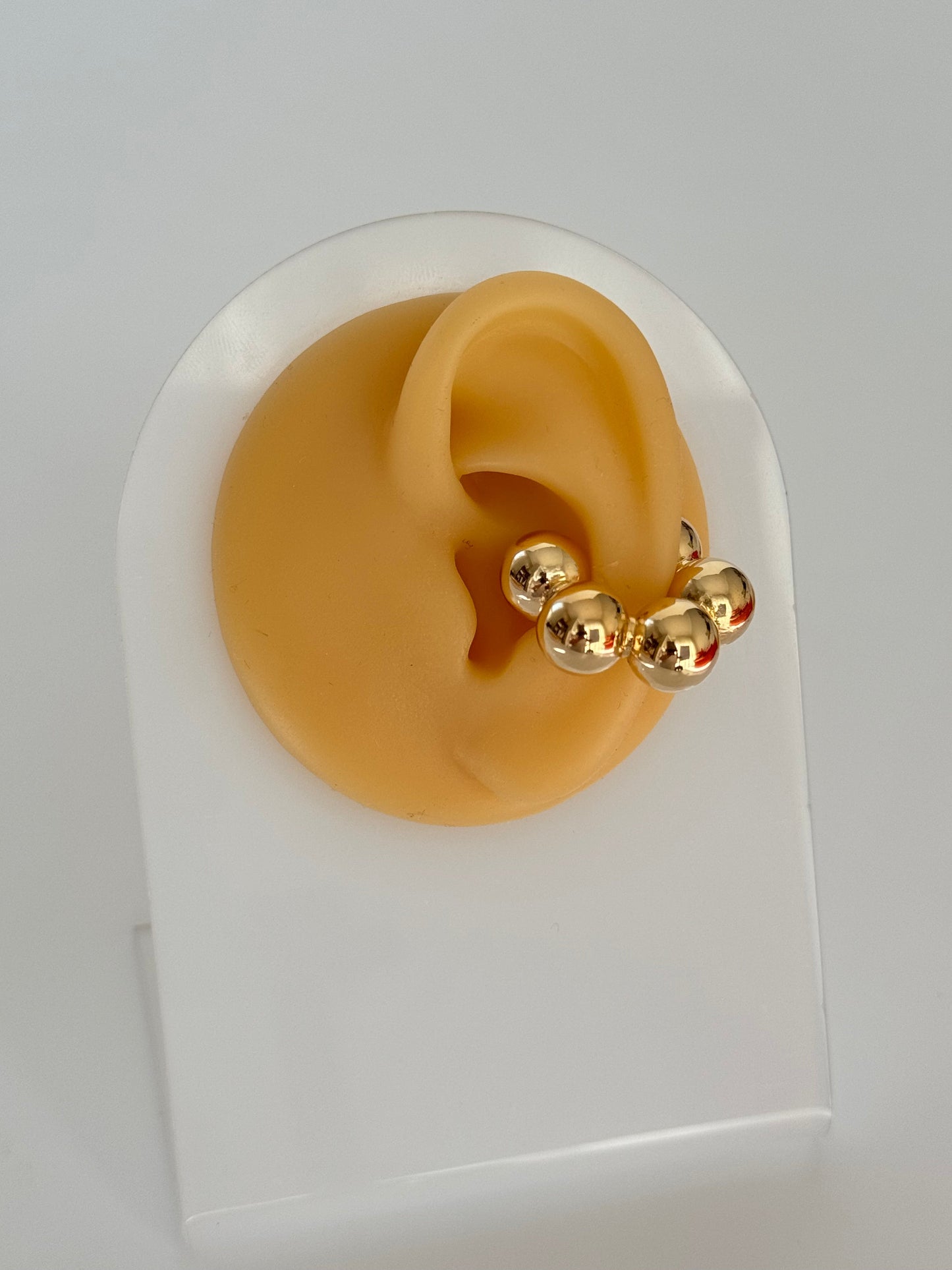 Imported Gold Ear Cuff with Beaded Detail – Stylish and Unique