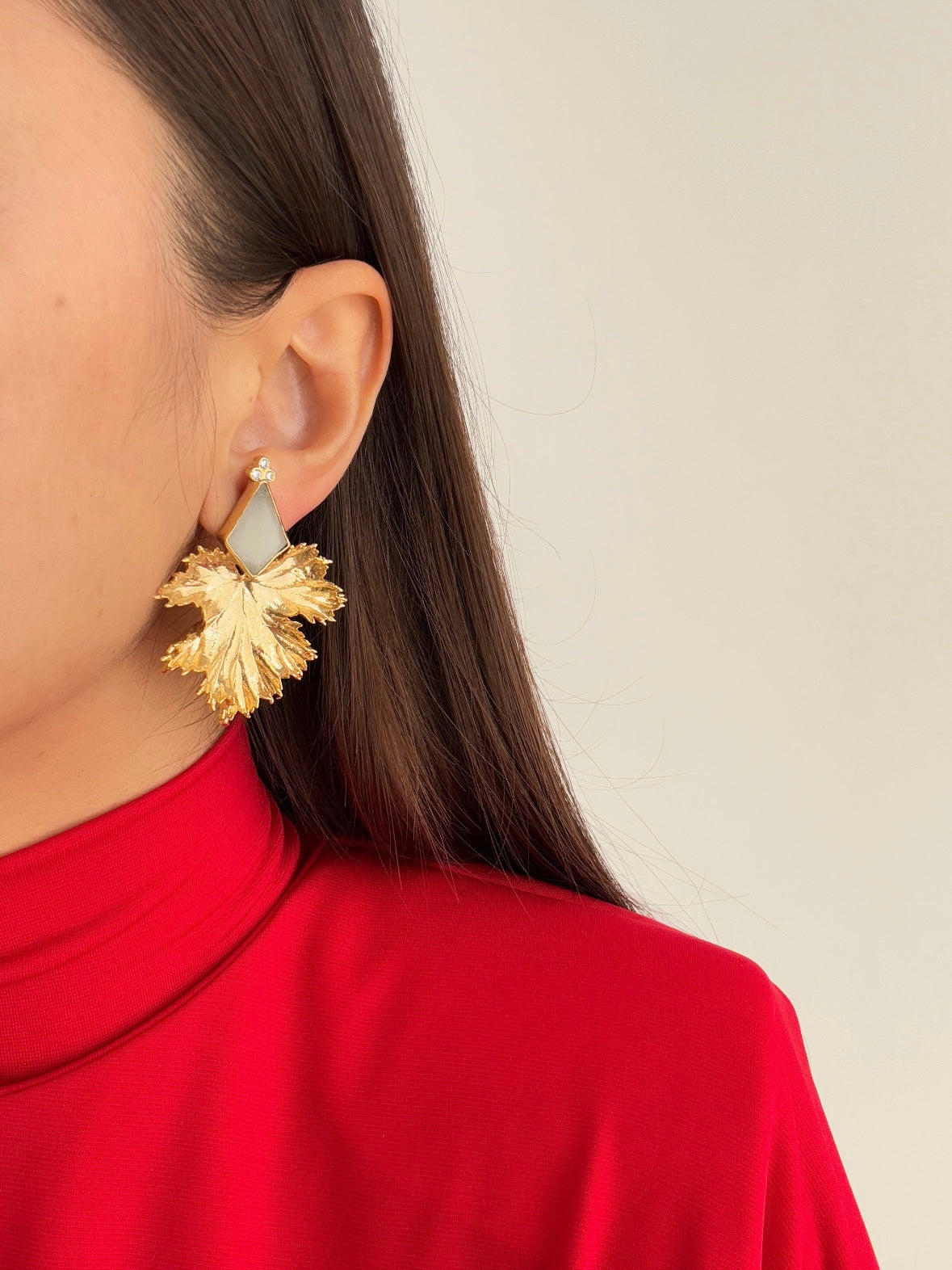 Natural Stone Detail Leaf Gold-Plated Earrings