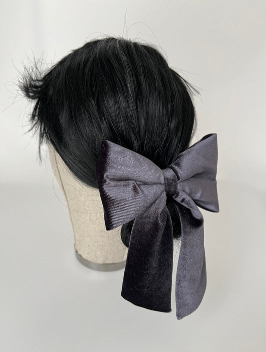 Chic Charcoal Velvet Bow Hair Clip