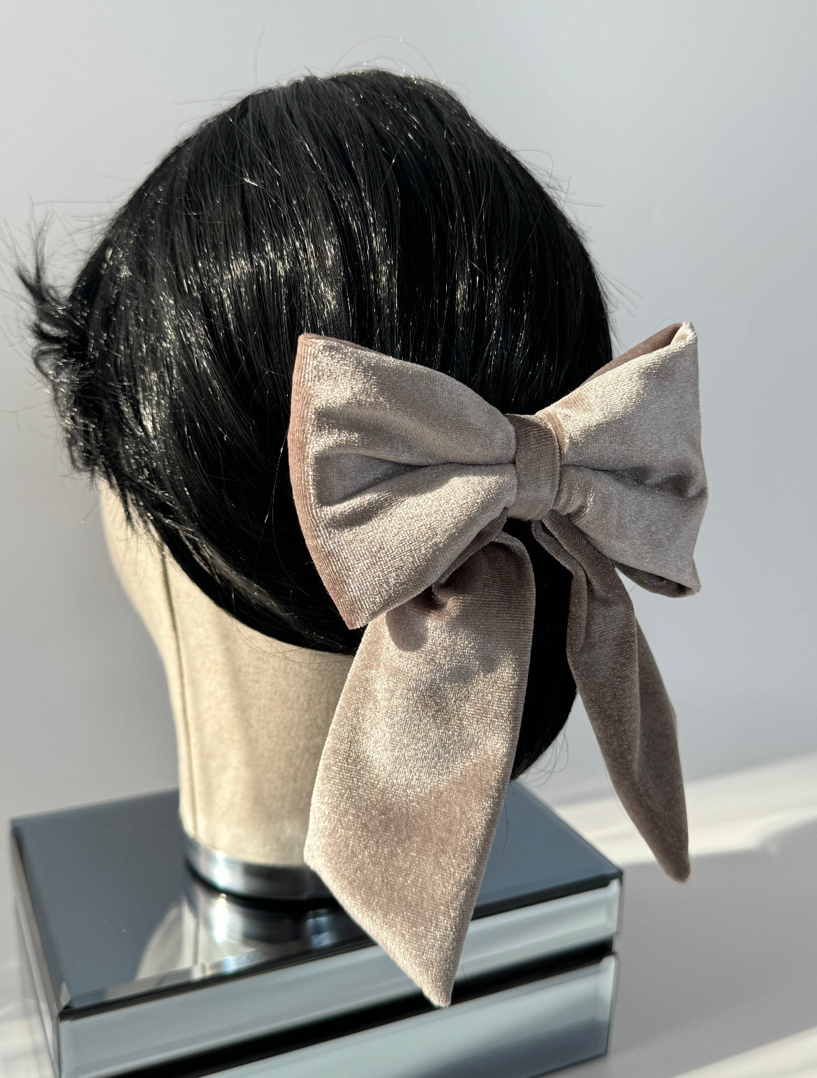 Chic Gray Velvet Bow Hair Clip