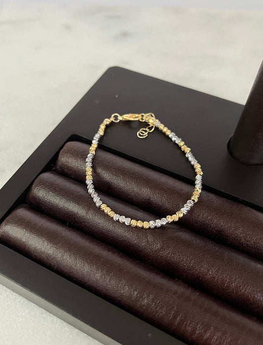 AVESTA Gold-Plated Dorika Bracelet – Elegant and Timeless Jewelry Accessory