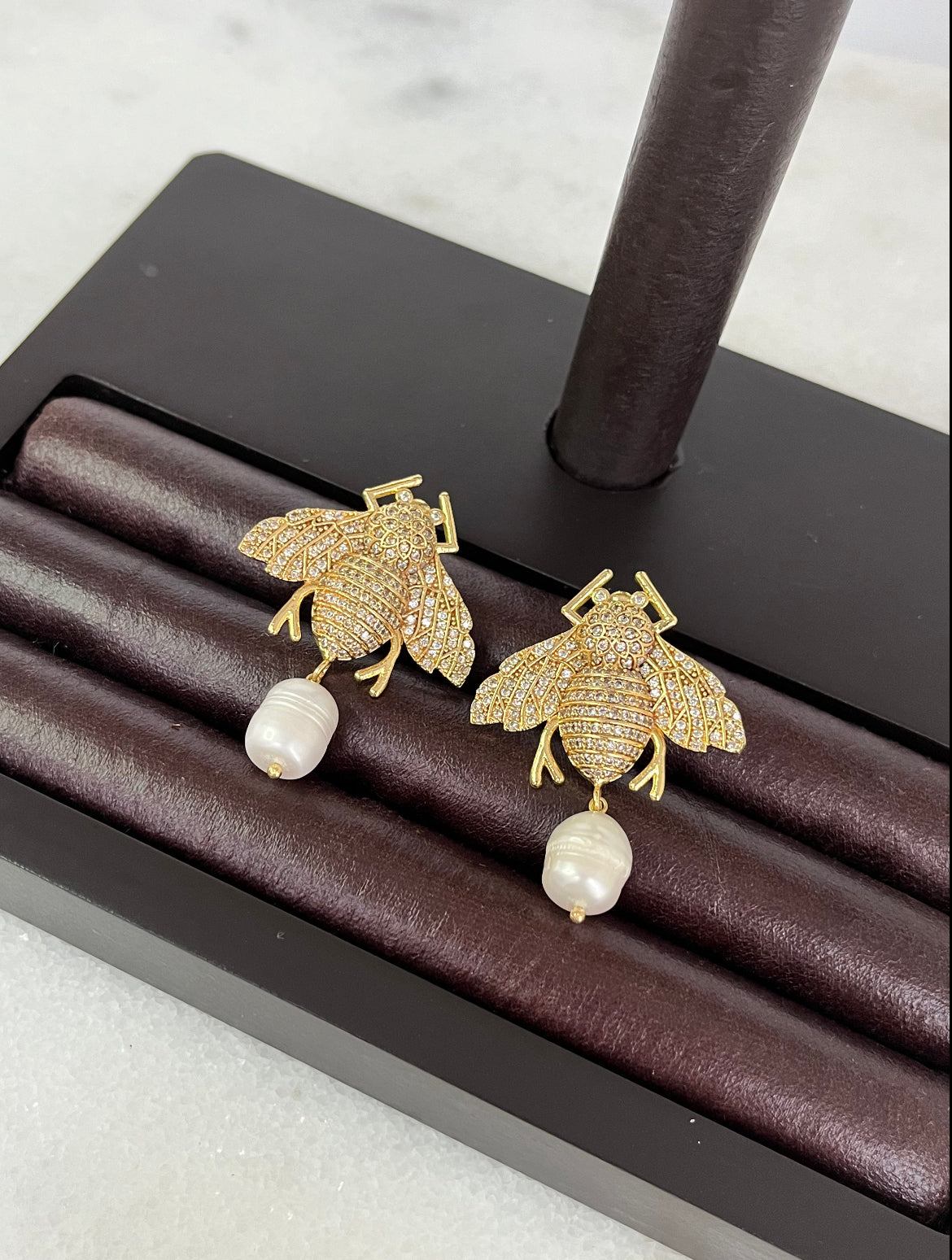 Gold-Plated Earrings with Stunning Pearl Details