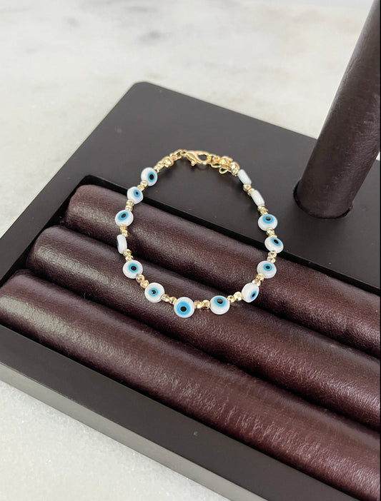 White Evil Eye Beaded Bracelet - Stylish Protection Accessory