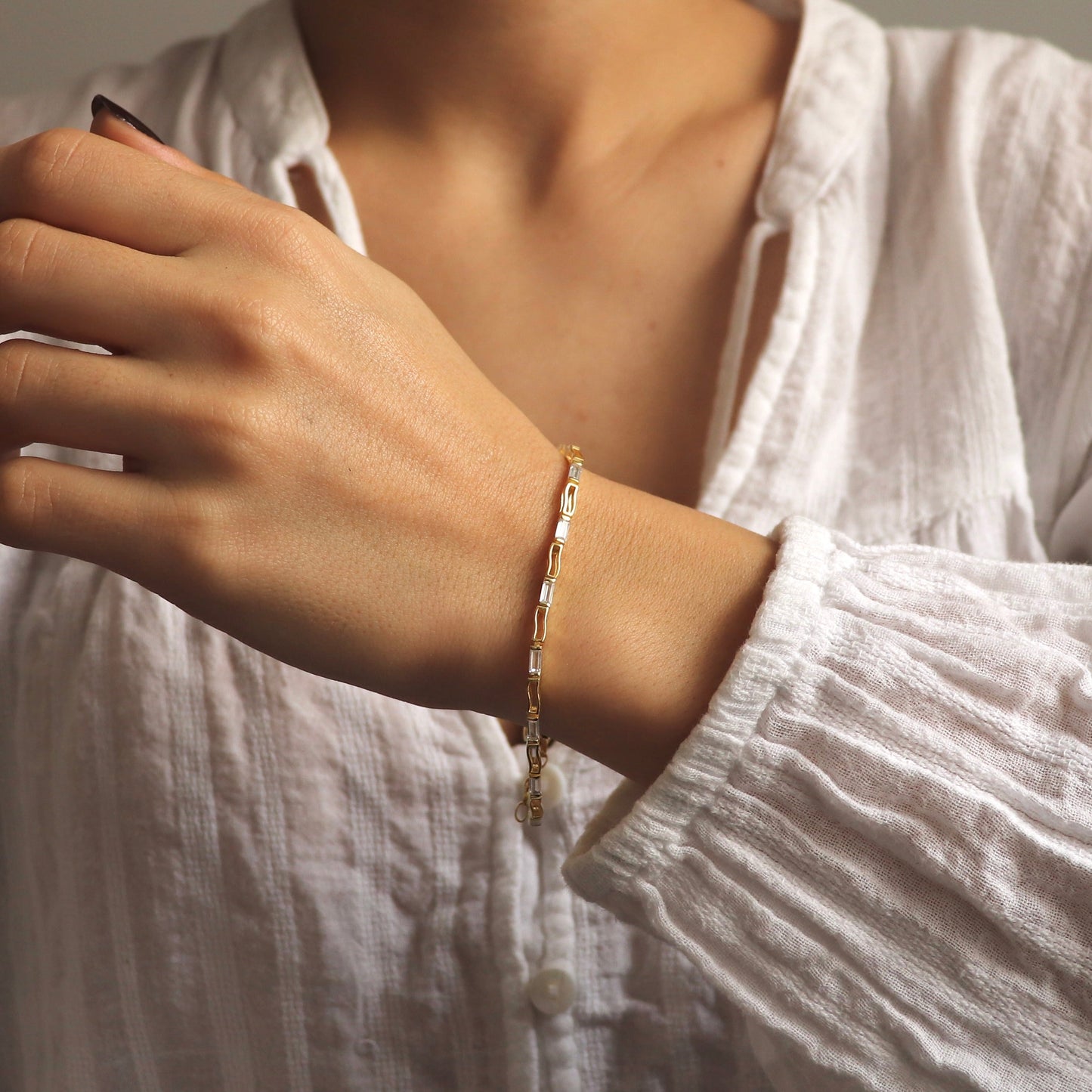 Luxury 925 Silver Bracelet with White Baguette Stones