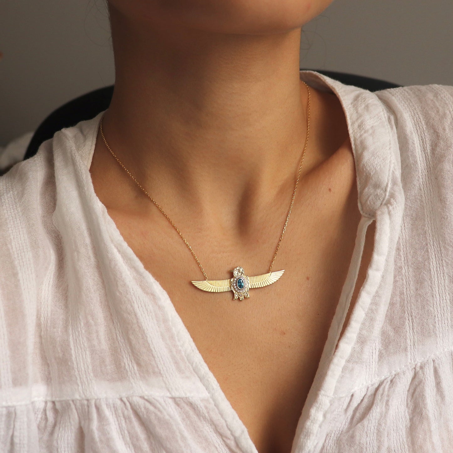 925 Sterling Silver Aquamarine Detail Bird Necklace