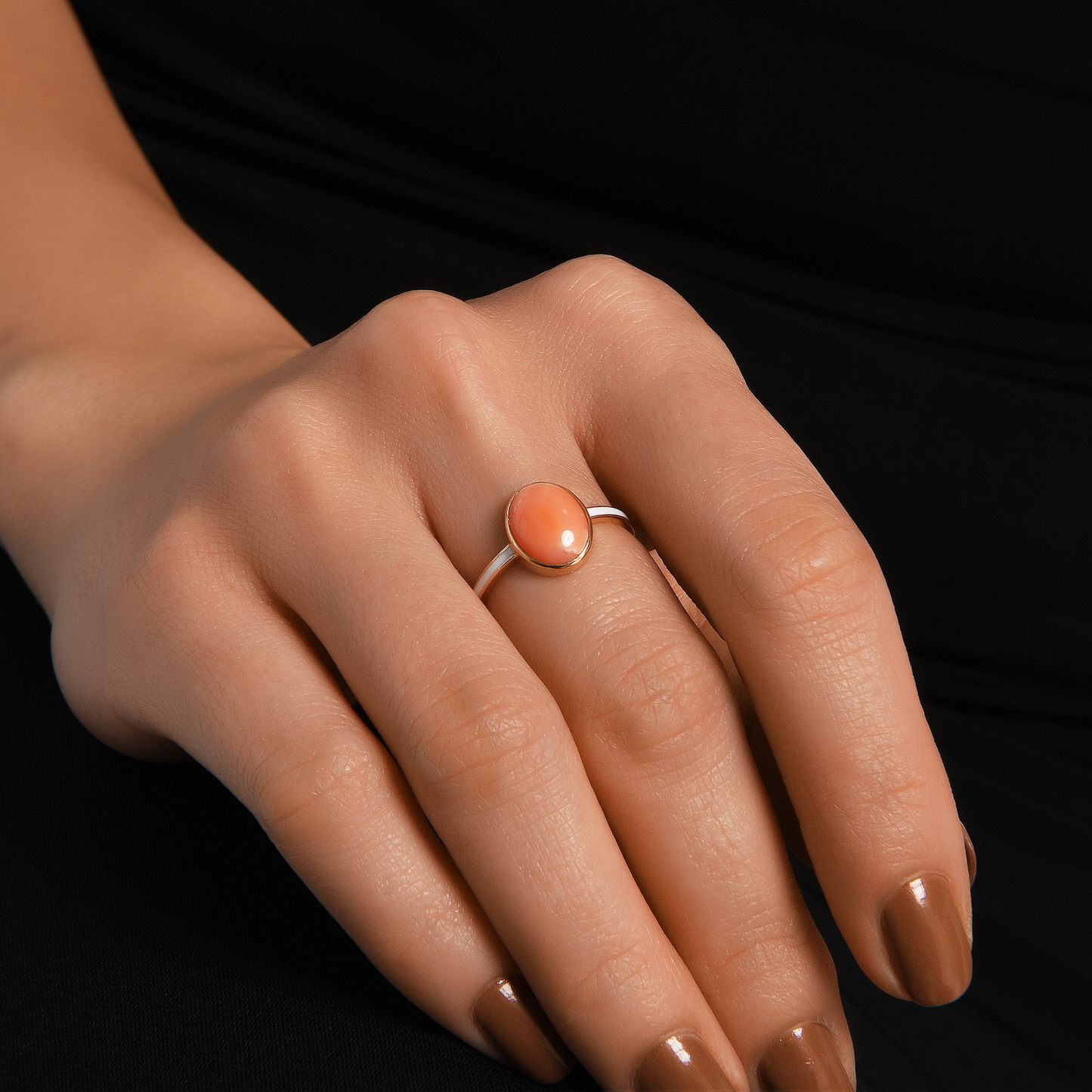 Stunning Gold Ring with Coral Stone and Enamel Detail