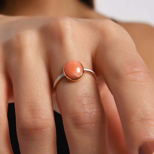 Stunning Gold Ring with Coral Stone and Enamel Detail