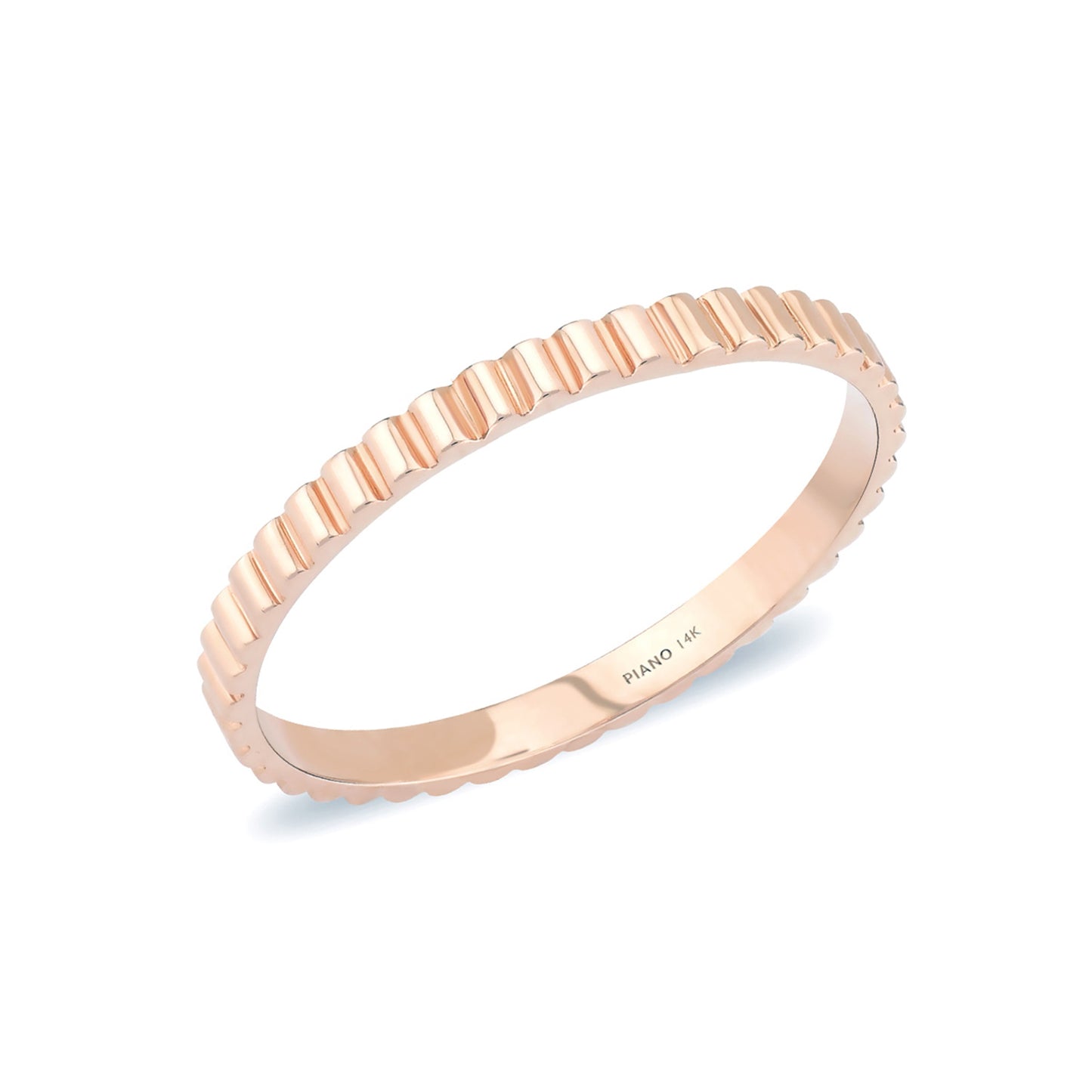 Stunning Andante Curve Gold Ring - Elegant and Timeless Jewelry