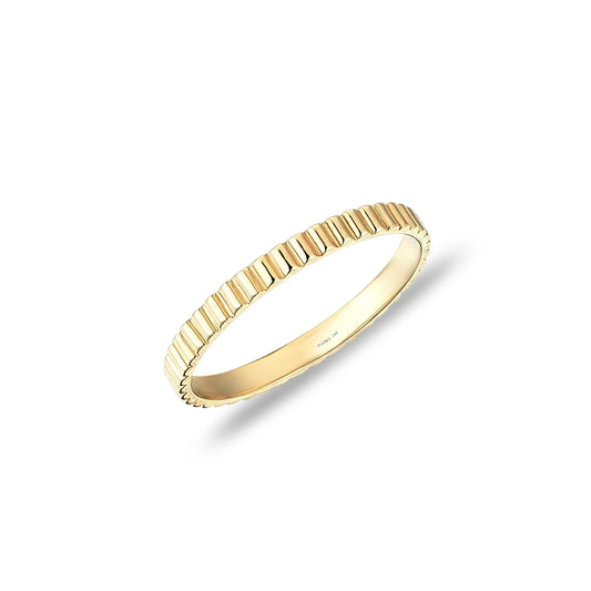 Stunning Andante Curve Gold Ring - Elegant and Timeless Jewelry