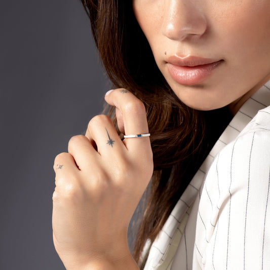 Elegant Dolce Mine Horizontal Gold Ring – A Stunning Addition to Your Jewelry Collection