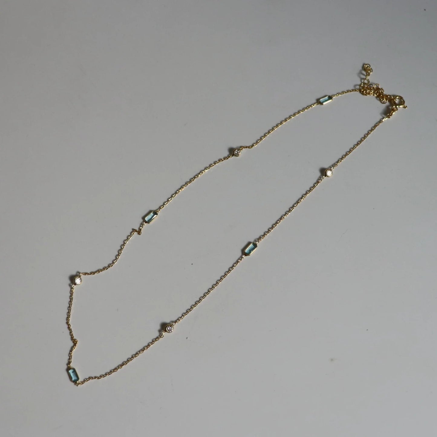 Elegant 925 Sterling Silver Aquamarine Stone Detail Necklace