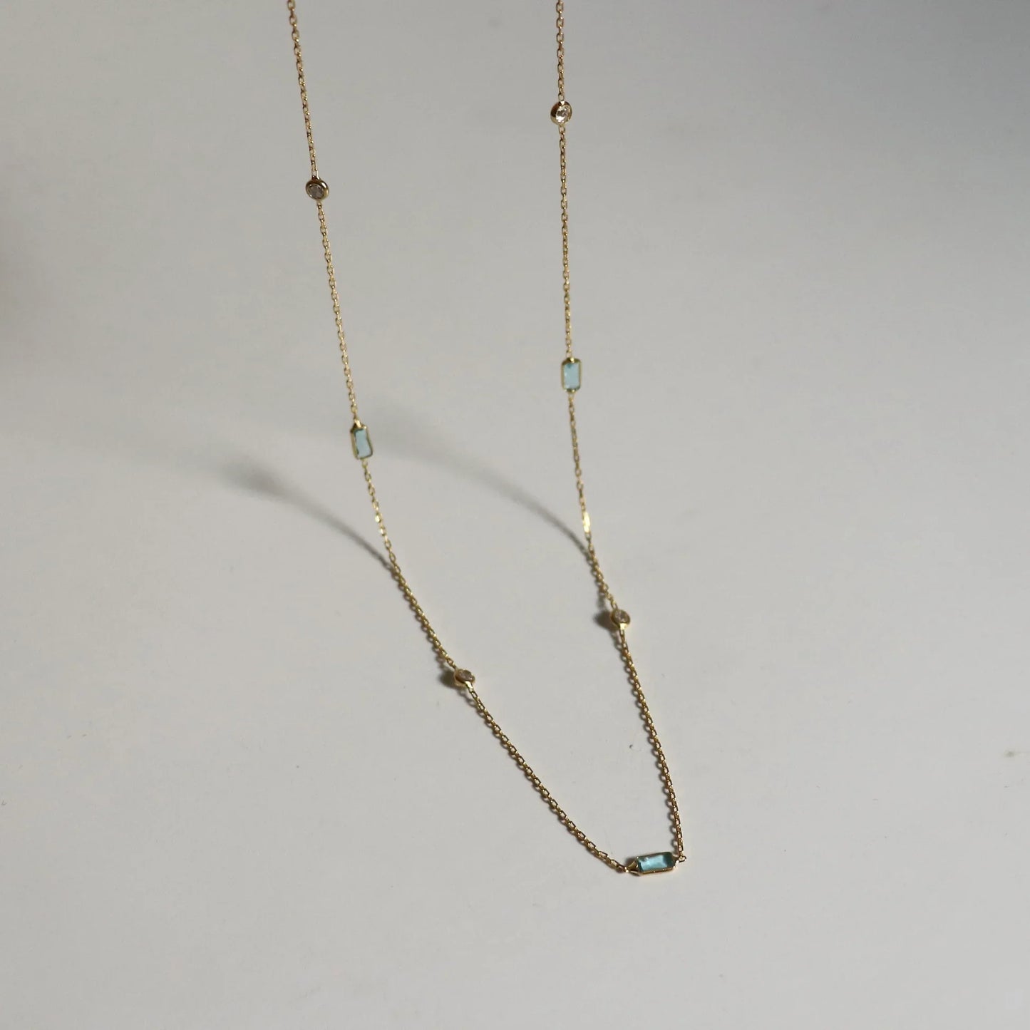 Elegant 925 Sterling Silver Aquamarine Stone Detail Necklace